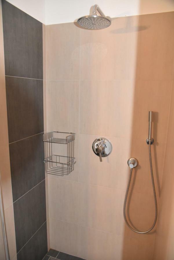 Villa Pina Appartment Chantos Tisno Buitenkant foto