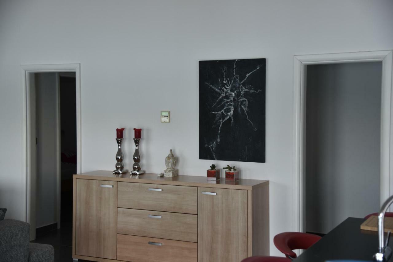 Villa Pina Appartment Chantos Tisno Buitenkant foto