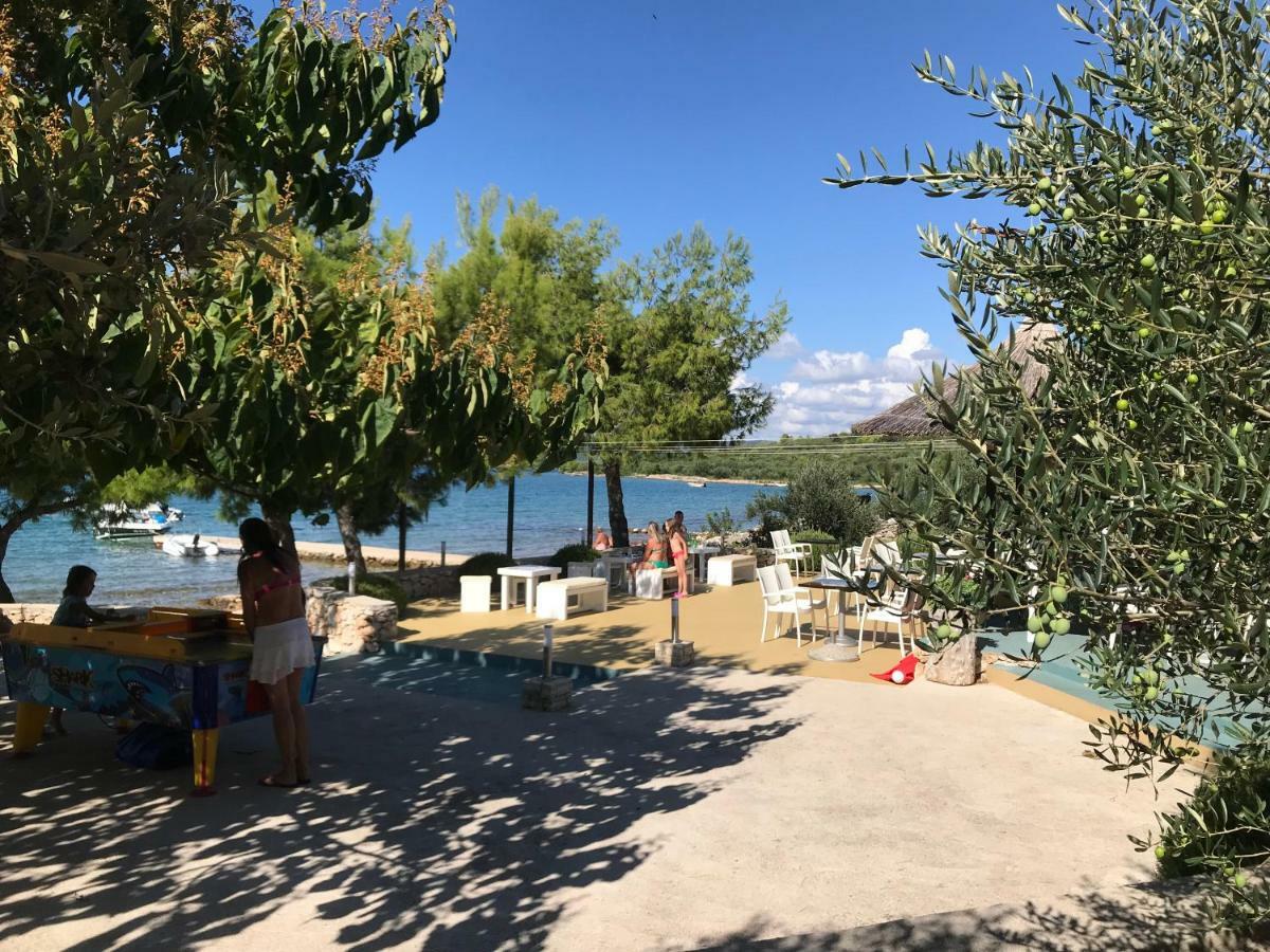 Villa Pina Appartment Chantos Tisno Buitenkant foto